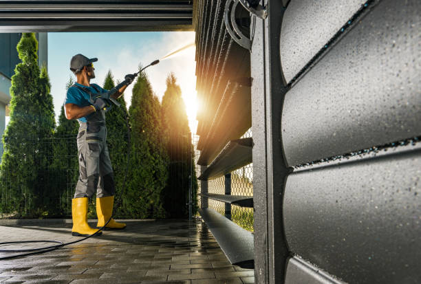 Why Choose Our Certified Pressure Washing Experts for Your Project Needs in Fresno, CA?
